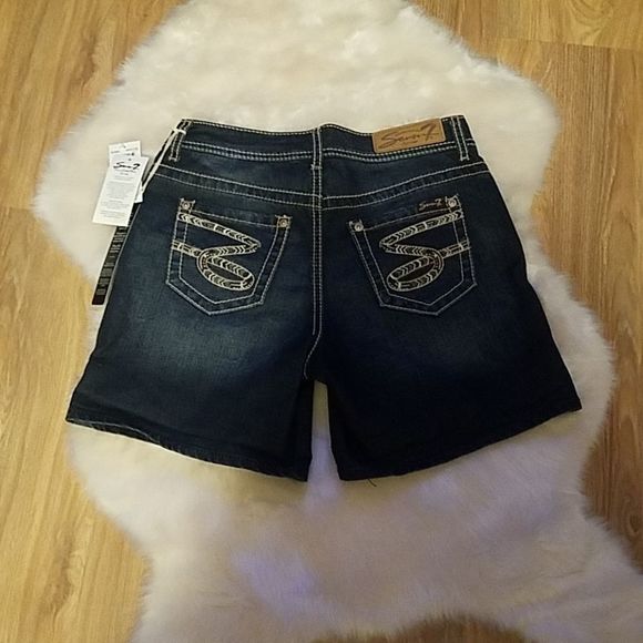 Seven7 shorts - Picture 2 of 2